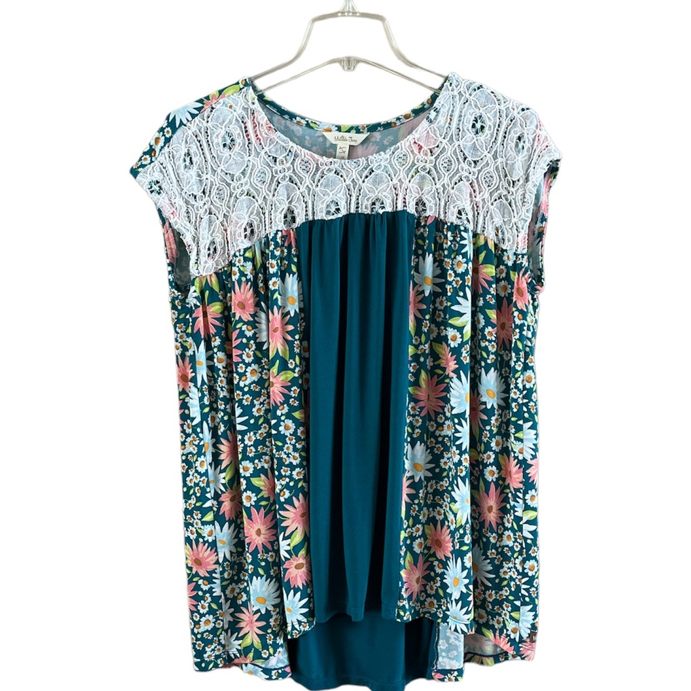 Matilda Jane women’s It’s the Weekend sleeveless green flower pattern top size L